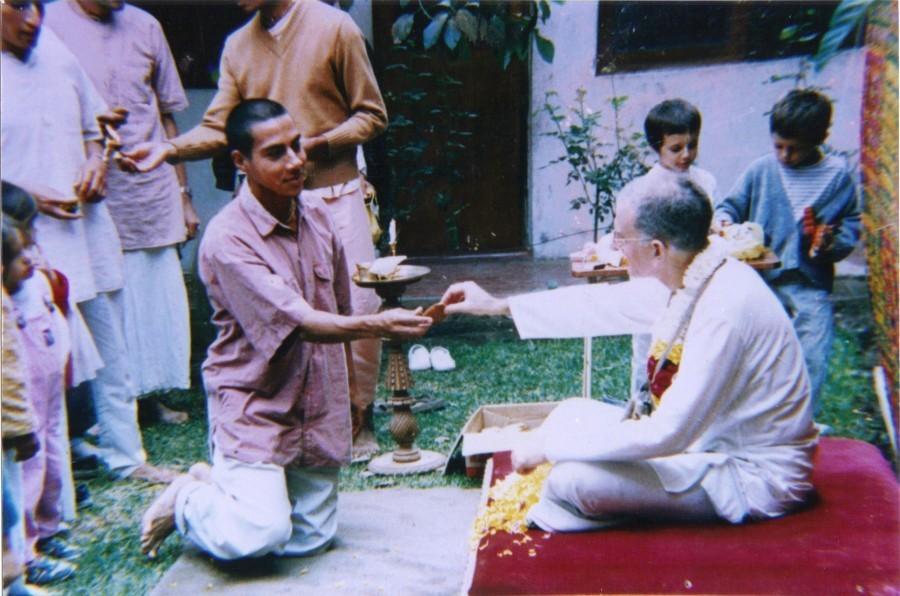 Virabahu Prabhu, Peru Virabahu Prabhu, Peru